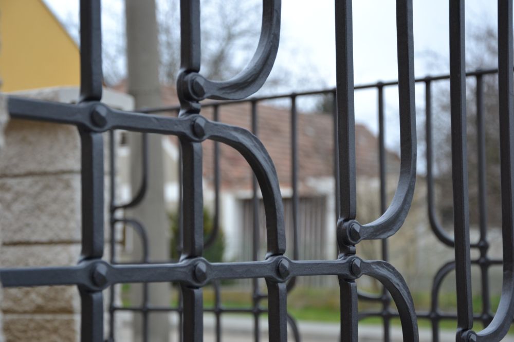 kovaný plot Lukov - detail